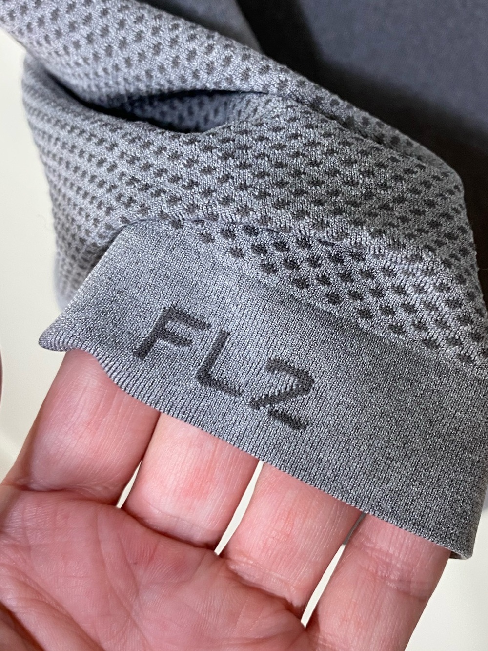 FL2 Athletic Lightweight Gray Colorblock Short Sleeve Shirt M - Picture 8 of 9